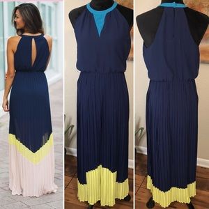 Chelsea & Violet PLEATED COLORBLOCK MAXI Dress